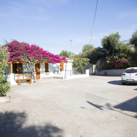 La Corte Degli Ulivi 호텔 카데두