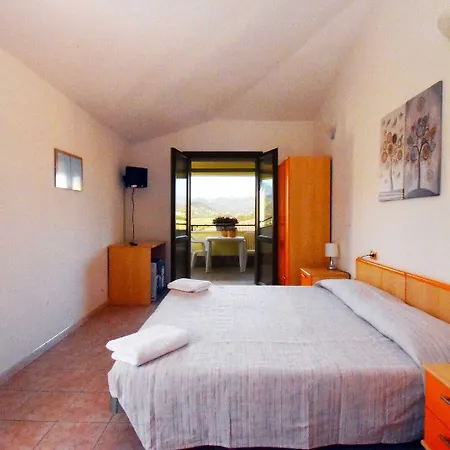 La Corte Degli Ulivi Hotel